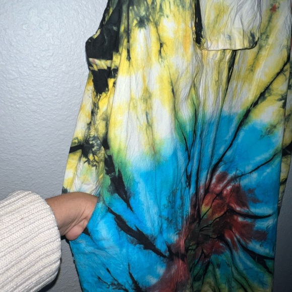 COLINE Tie-Dye Colorful Jumper Size L/XL. - Picture 3 of 13